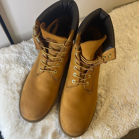 Timberland® Classic 6-Inch Waterproof Men’s Boot Size 13 - Picture 4 of 16